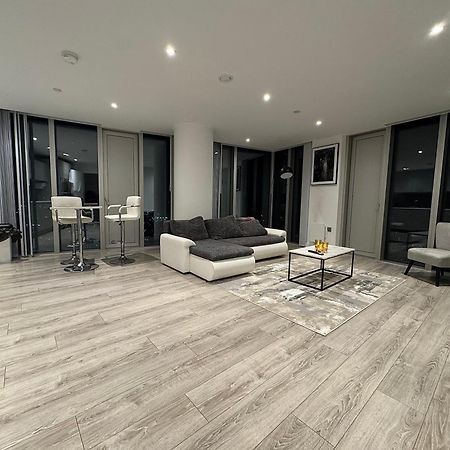Luxury 2 Bed Penthouse With Stunning Views In Manchester City Centre Exterior photo